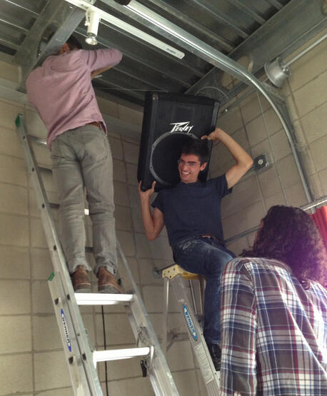Building the Studio (2013)